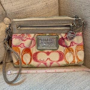 Coach Poppy Wristlet